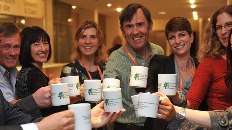 esbb team member cups up